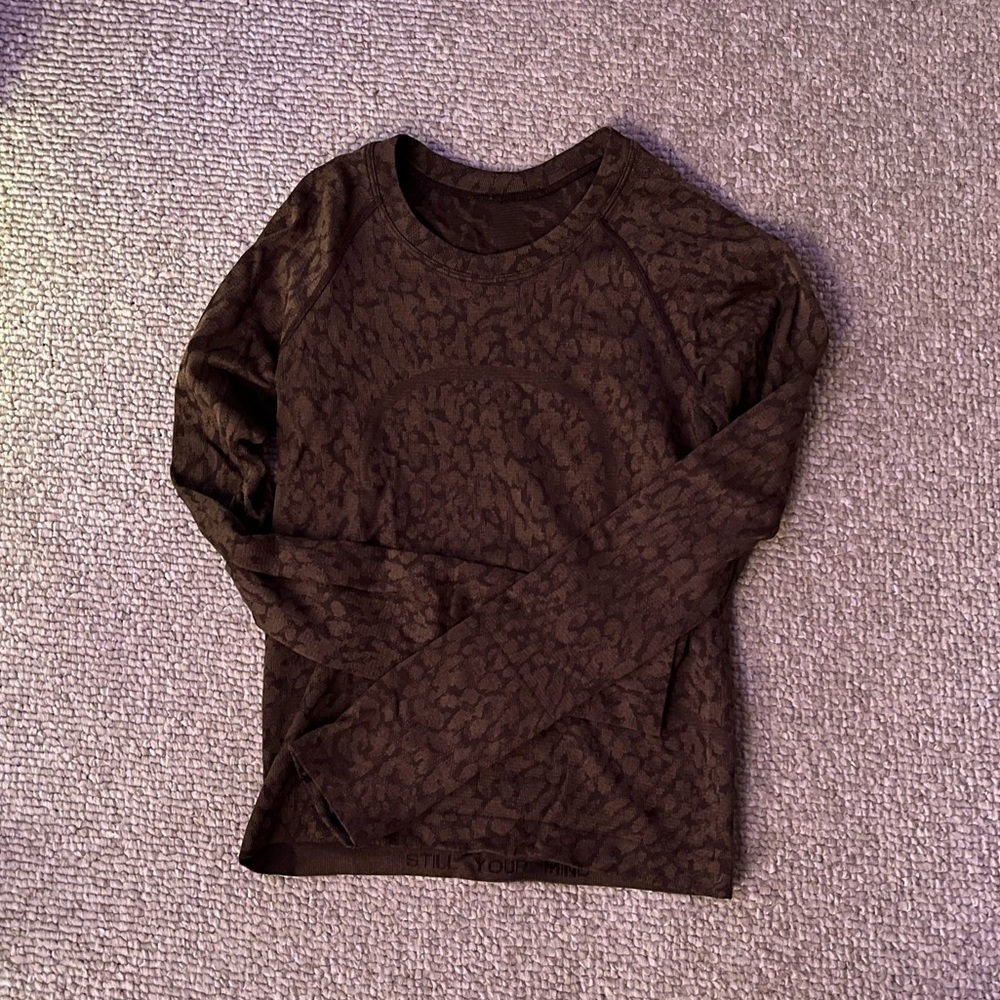 Lululemon Swiftly Tech Long Sleeve Race Length